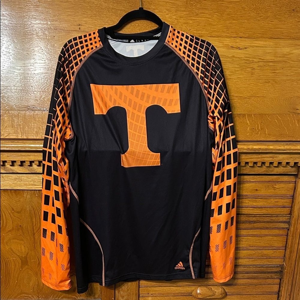 Adidas Tennessee Volunteers Athleisure Performance Shirt Mens Large Long Sleeve